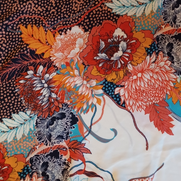 Rose & Olive beautiful top or cover up 3X - Picture 2 of 12